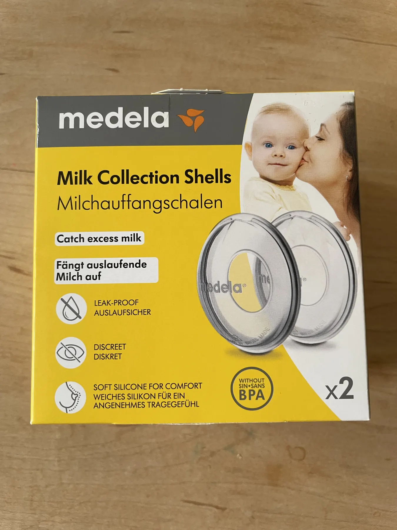 Handmilchpumpe und Milchauffangschalen von Medela