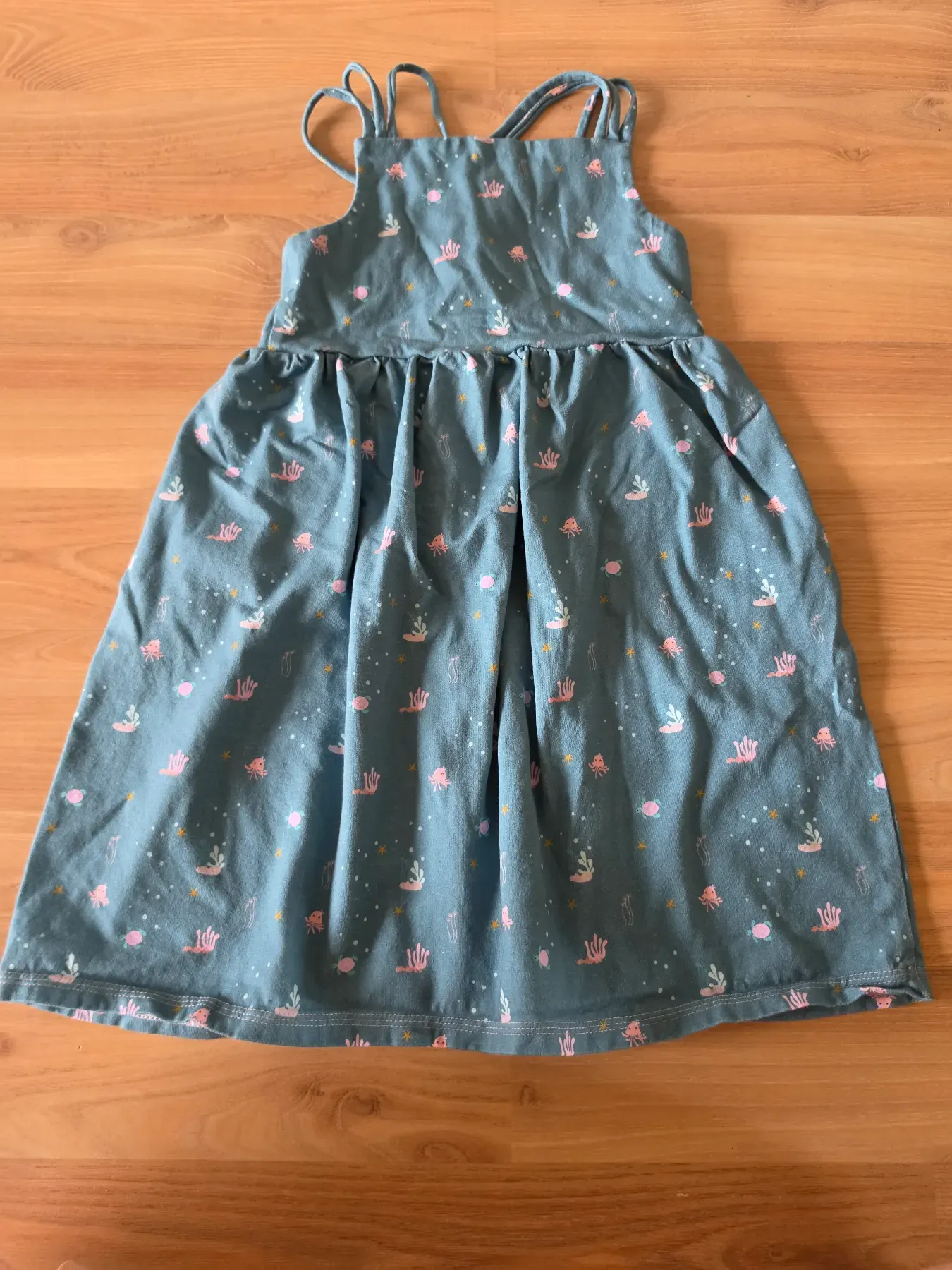Handmade Kleid Gr 128