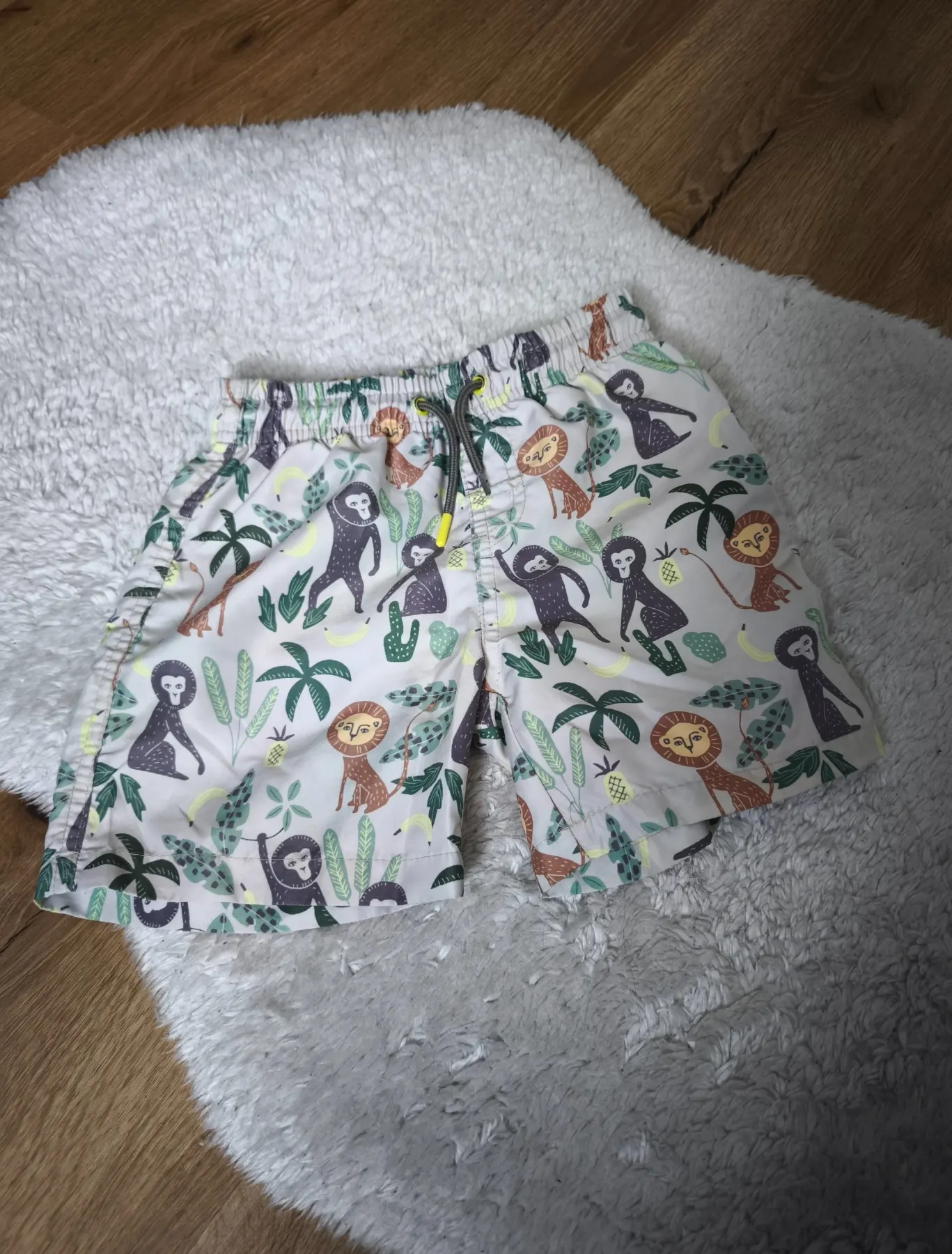 süße Badehose mit Tieren Gr. 110/116