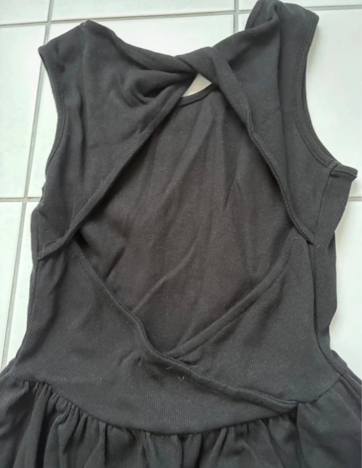 3 Sommerkleider. Gr. 152
