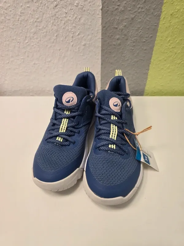 Turnschuhe Decathlon Gr. 36