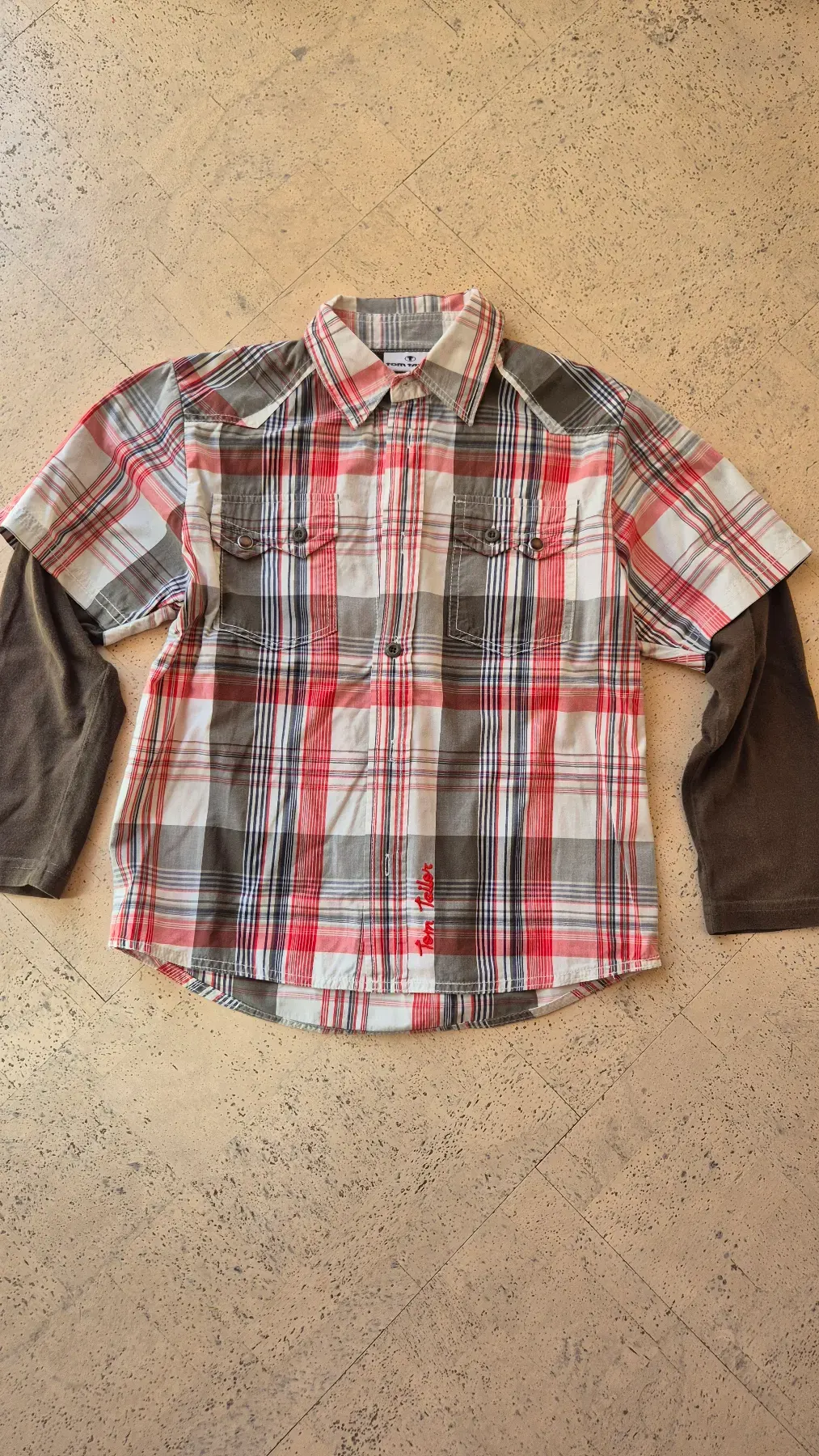 Tom Tailor Langarmhemd Gr. 128 – kariert rot/beige mit Backprint