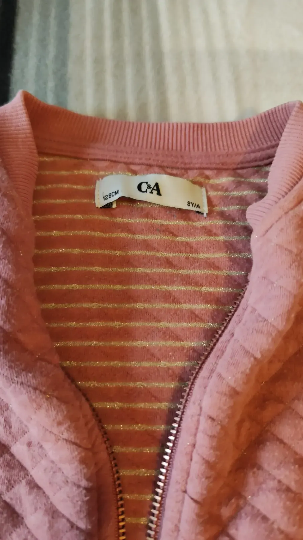 Schöne Jacke in der Größe 128 von c&a zu verkaufen