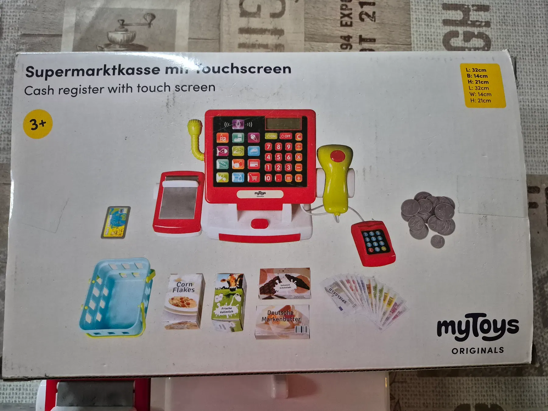 Kinderkasse mit Zubehör
