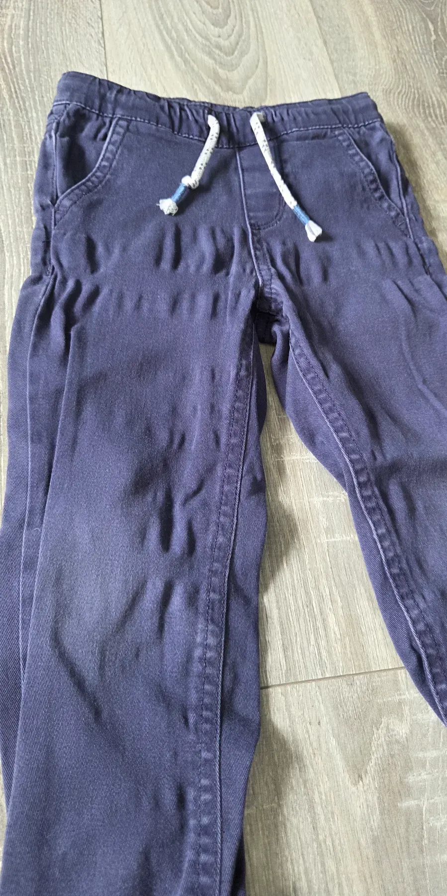 Set 2 Hosen/ dünne Jeans mit Kordelzug Gr. 104