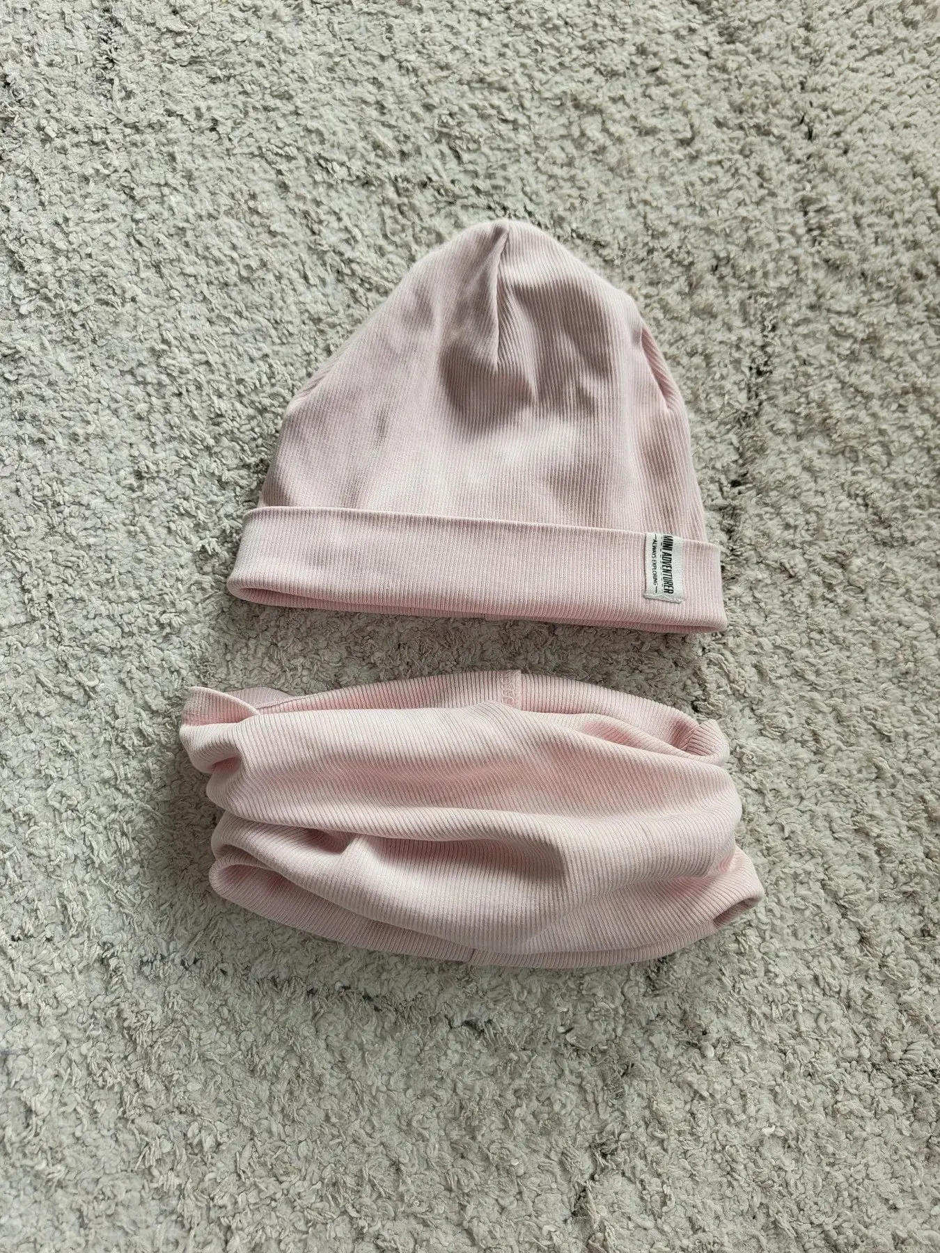 H&M rosa Set gerippte dünne Mütze und Schlauchschal