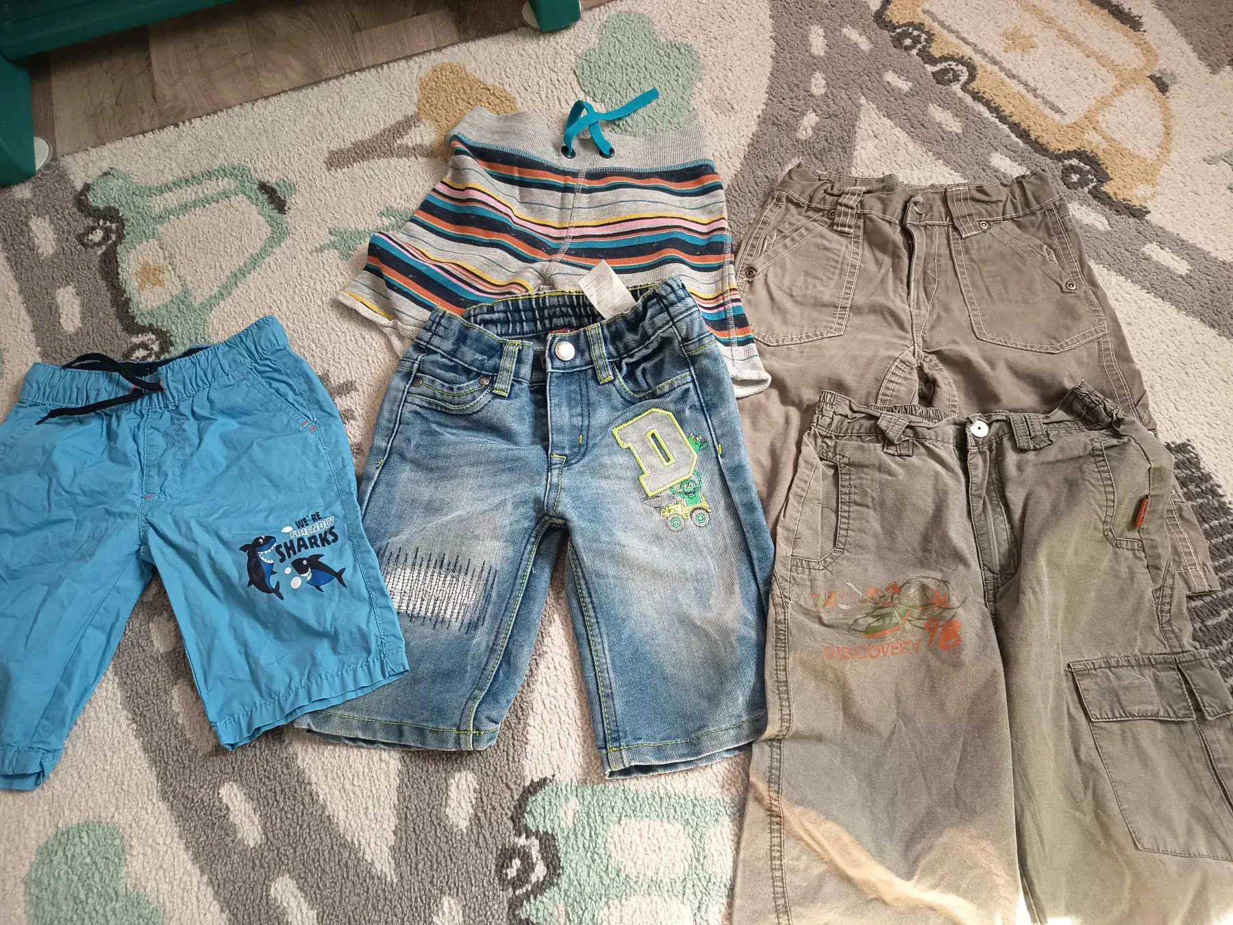 kurze Hosen gr.104