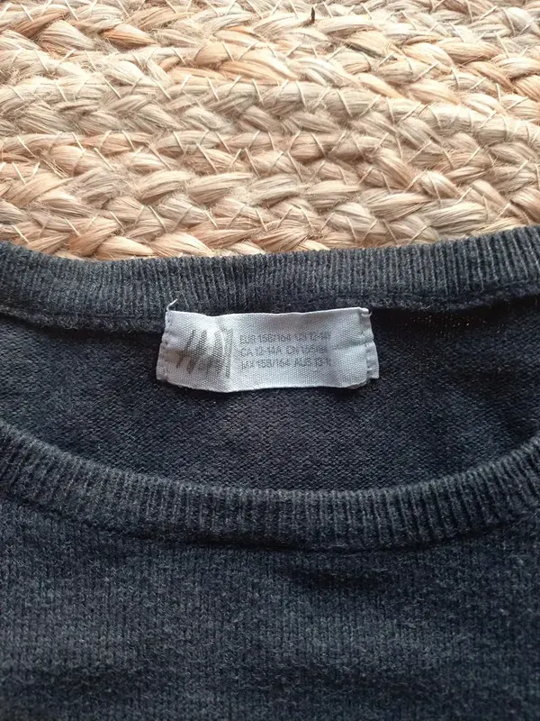 H&M Pulli Gr 152/158 Mädchen, Feinstrick, Wendepailletten, grau, schwarz, Herbst, Winter
