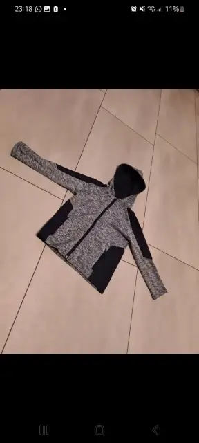 Softshelljacke Kapuzenjacke Größe 104 von Topolino