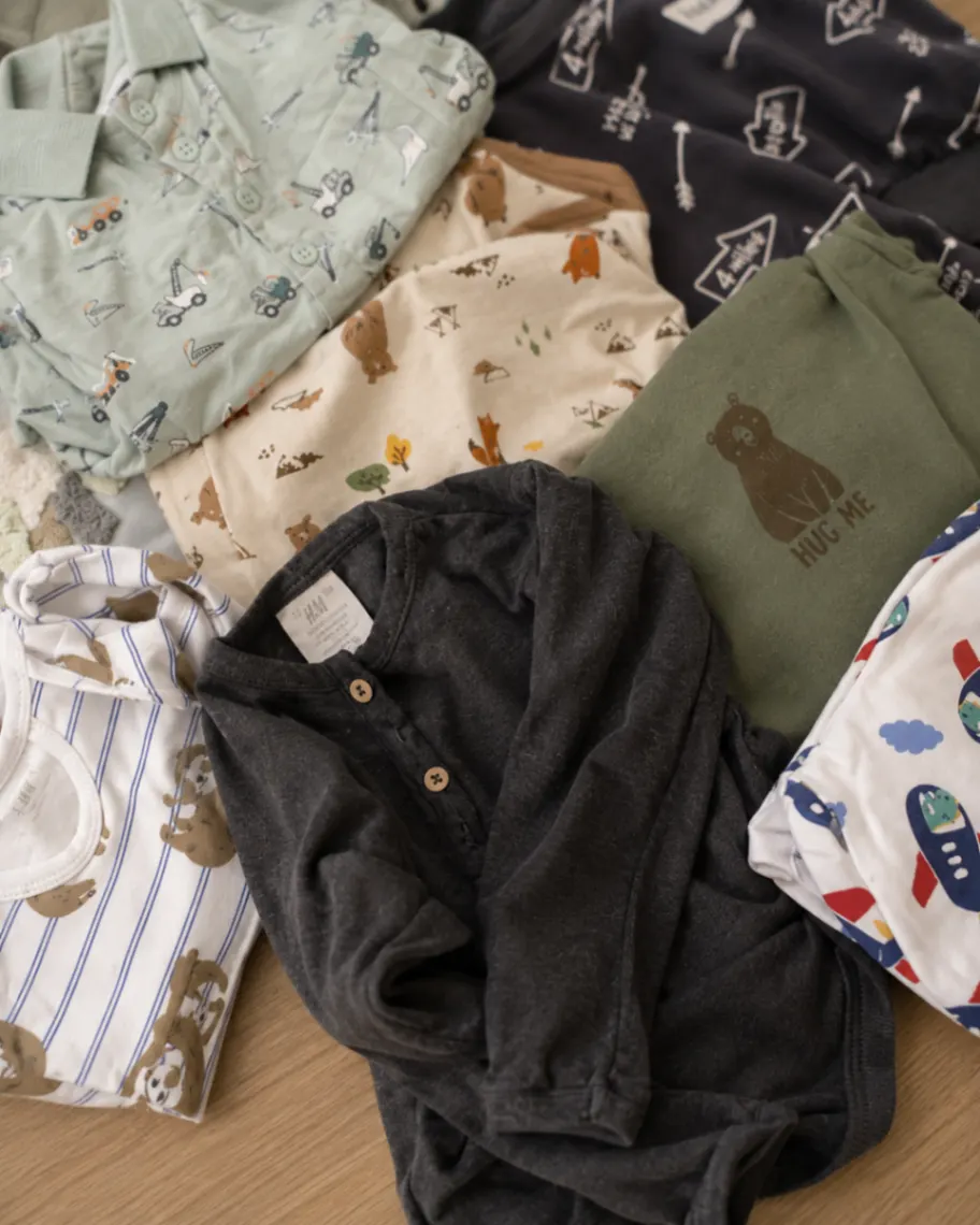 Jungen Kleidungspaket Gr. 86 H&M, Alana, Reserved | Sets, Bodies, Pullover