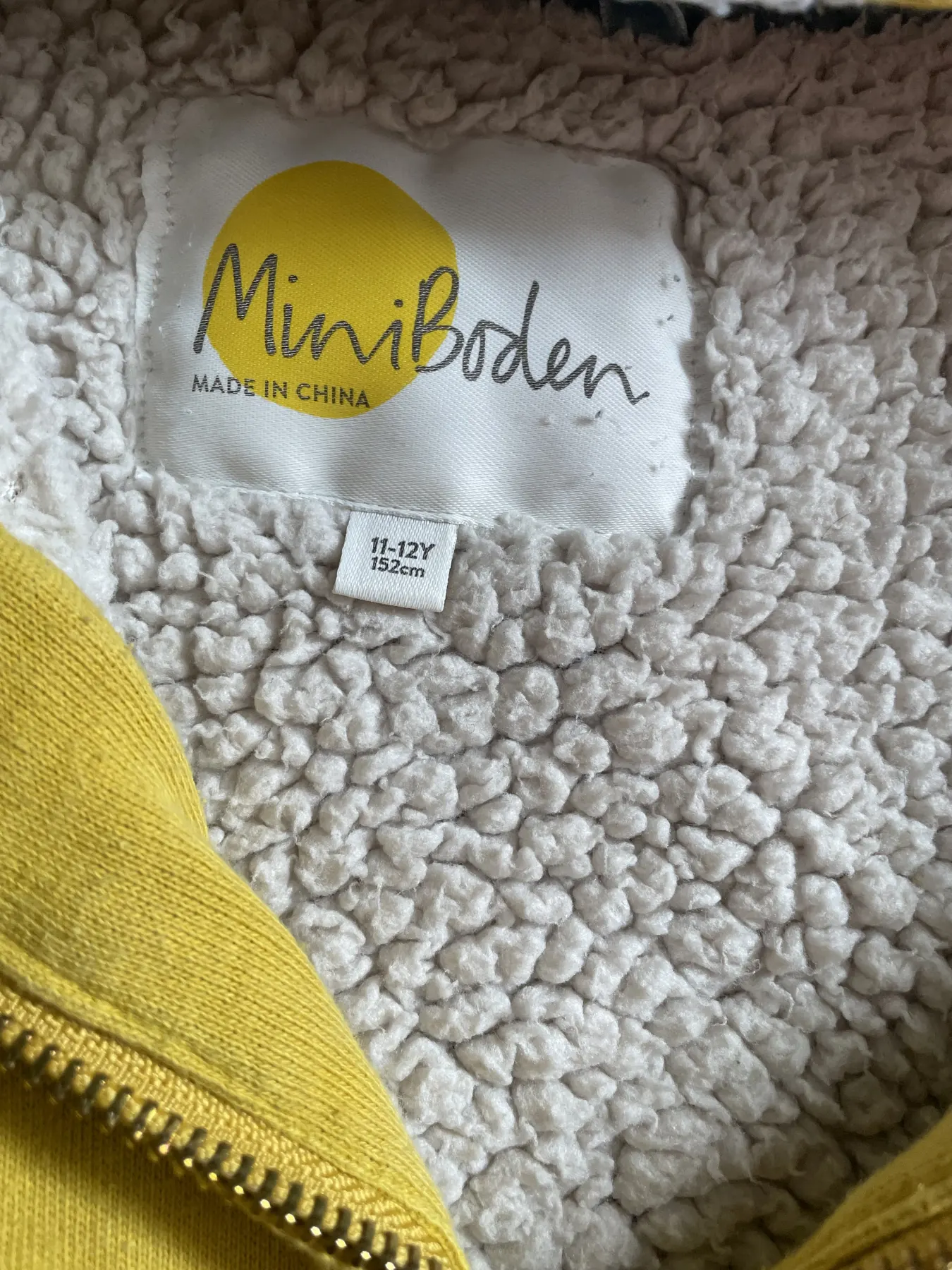 Mini Boden gelbe Löwe Sweatjacke warm