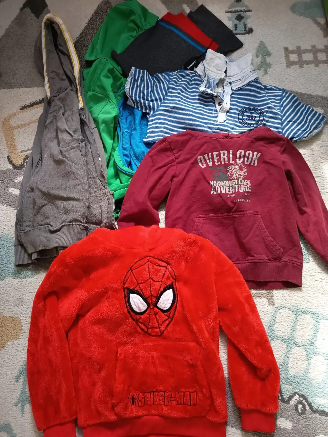 kleidungspaket gr.128