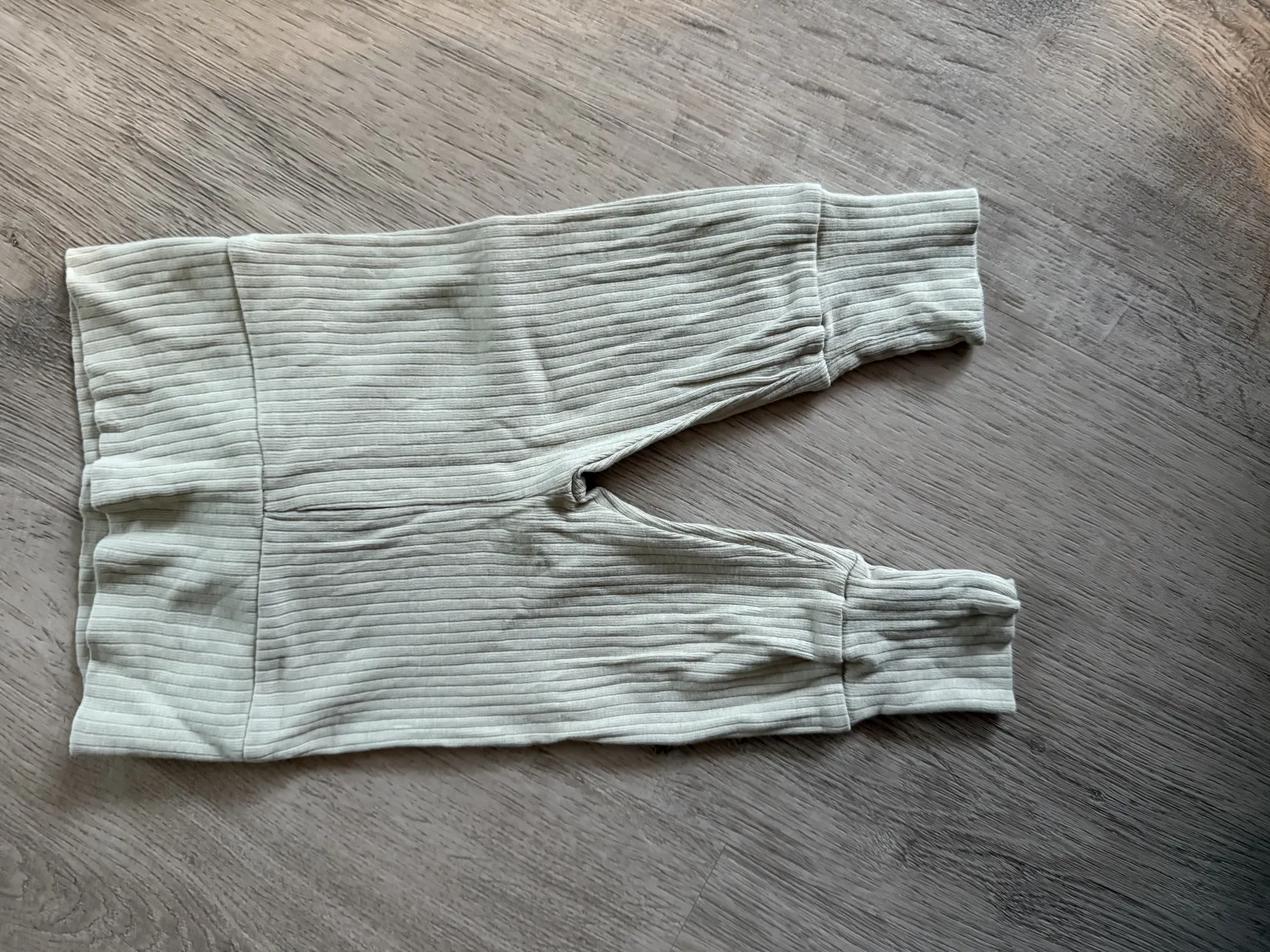 Langarm Bodie und Hose in Größe 56