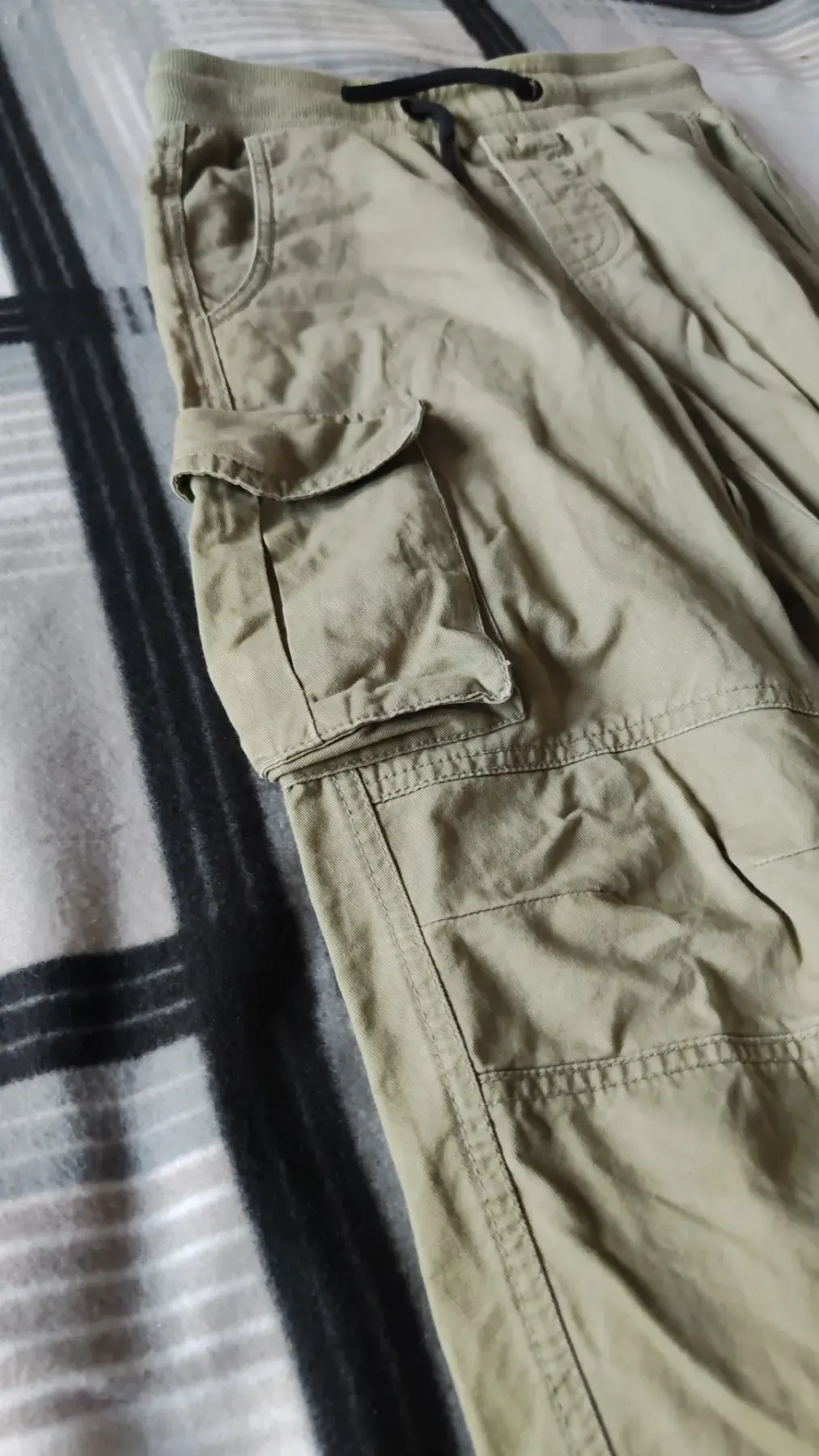 schlichte Hose zu verkaufen
