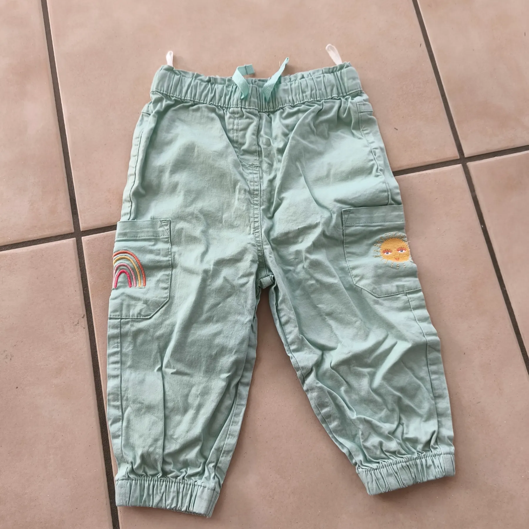 Dünne Hose