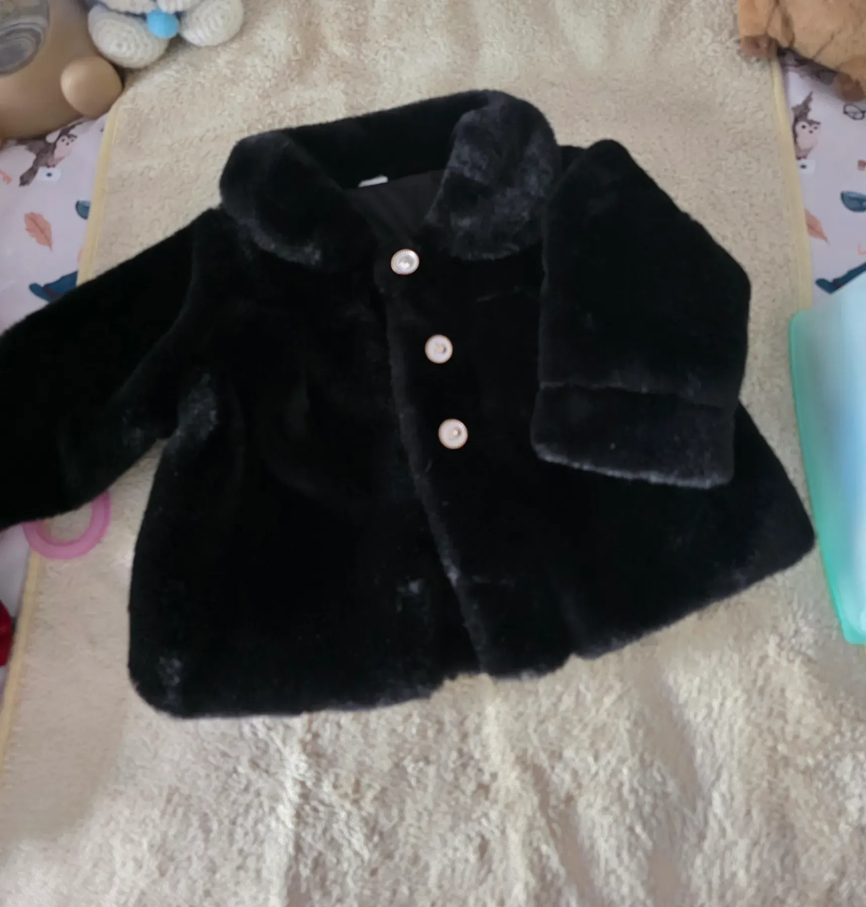kleid mit jacke und schuhen