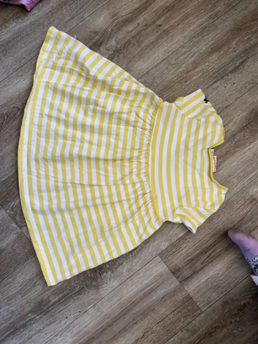Kleid kurzarm Größe 86