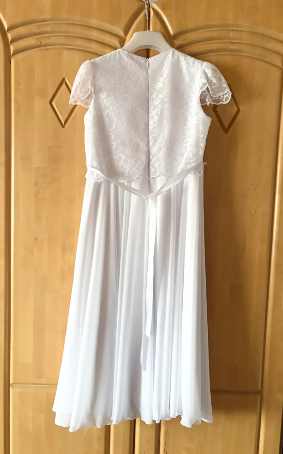 Weise Kommunionskleid mit Bolero u. Haarkranz Gr. 152