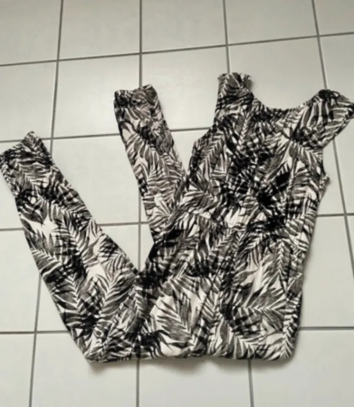 H&M Viskose Jumpsuit Gr. 140