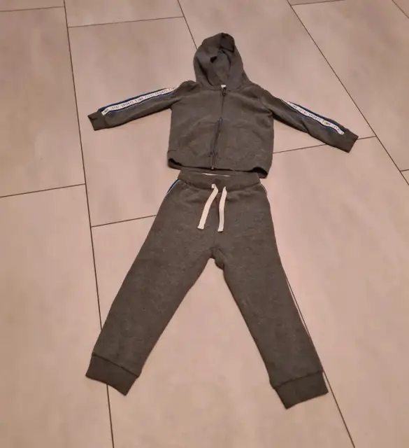 Jogginganzug Größe 98 von Pocopiano