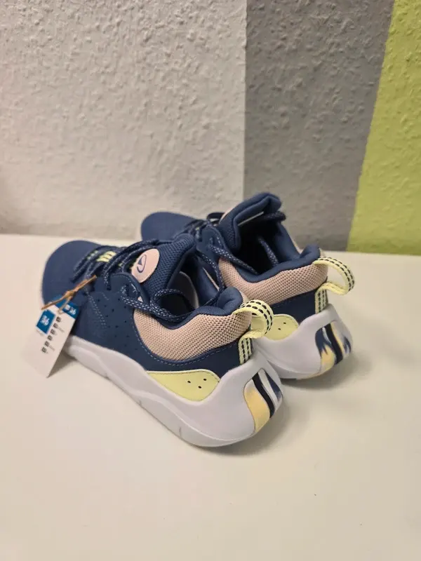 Turnschuhe Decathlon Gr. 36