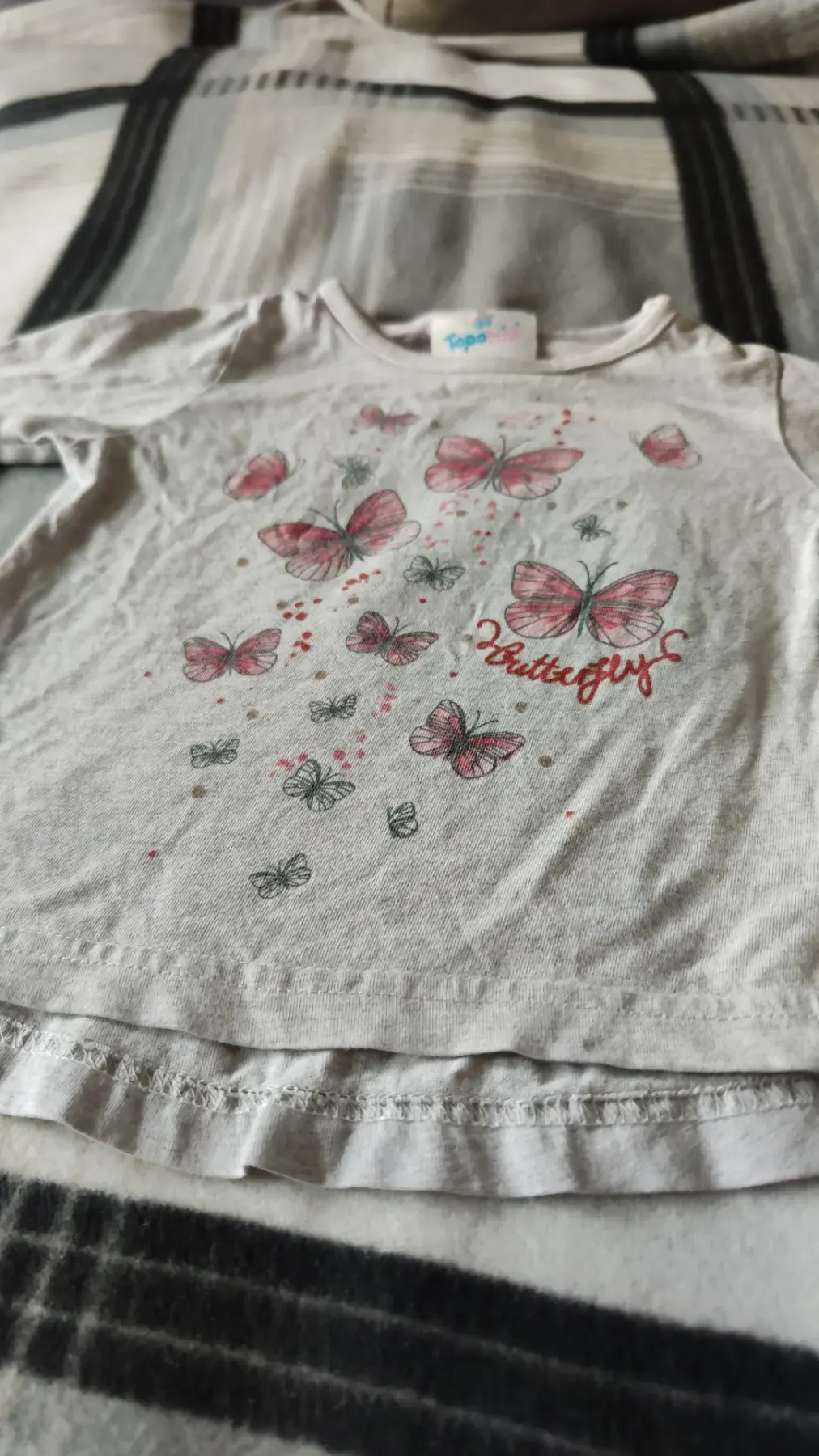 Langarmshirt mit schmetterlingsmotiv