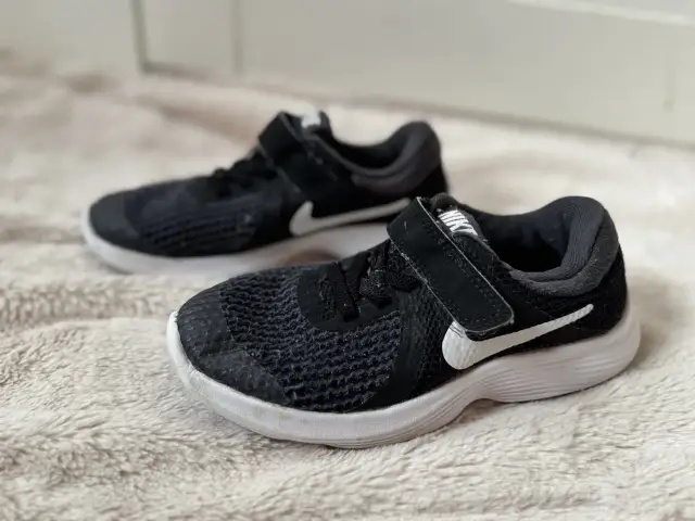 Nike Sneaker Gr. 28.5