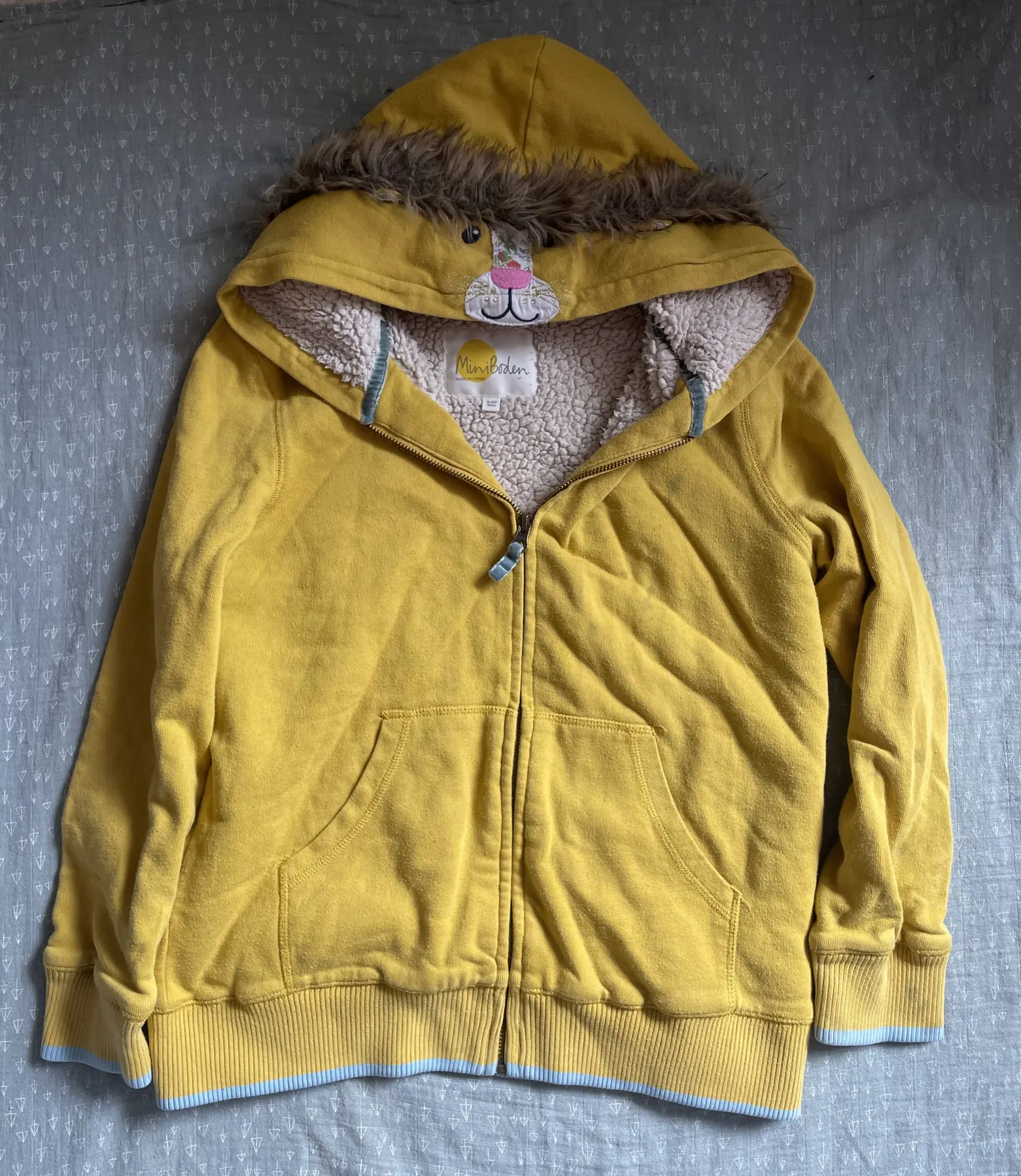 Mini Boden gelbe Löwe Sweatjacke warm