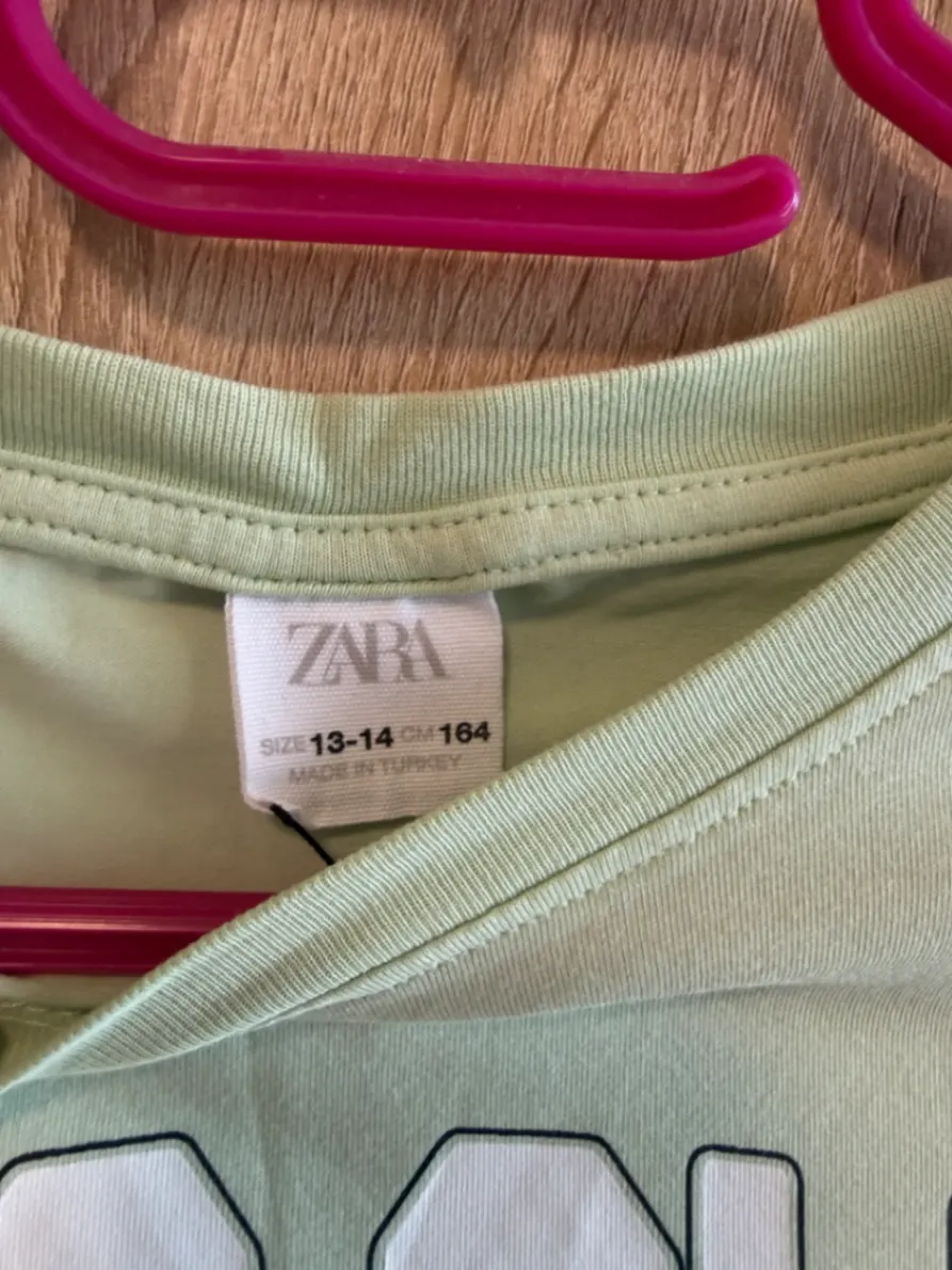 Zara T- Shirt neu mit Etikett