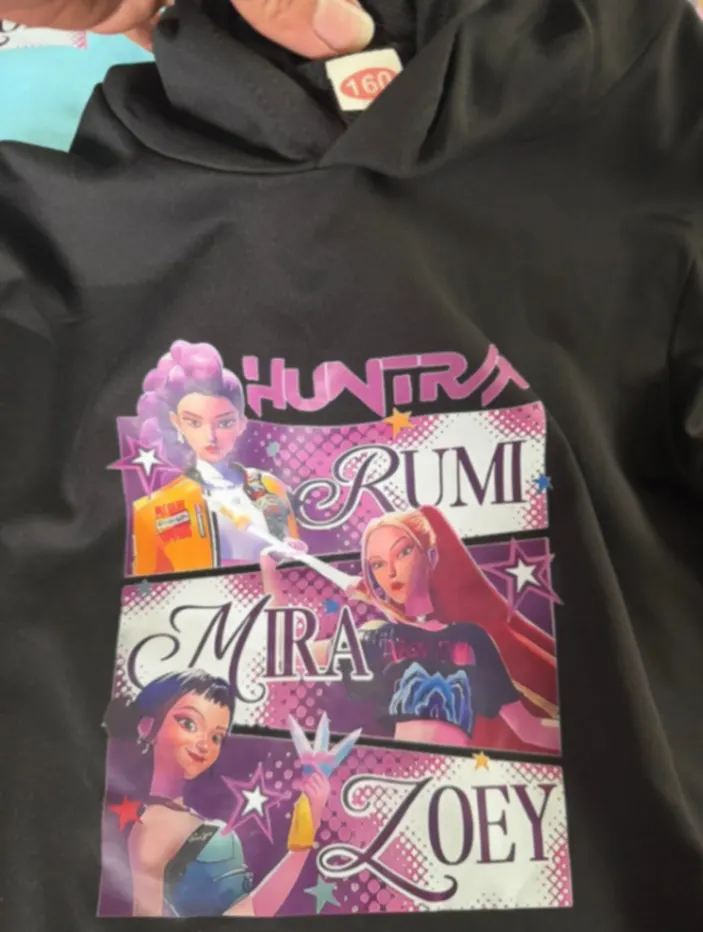 3 Huntrix Hoodies Gr.164