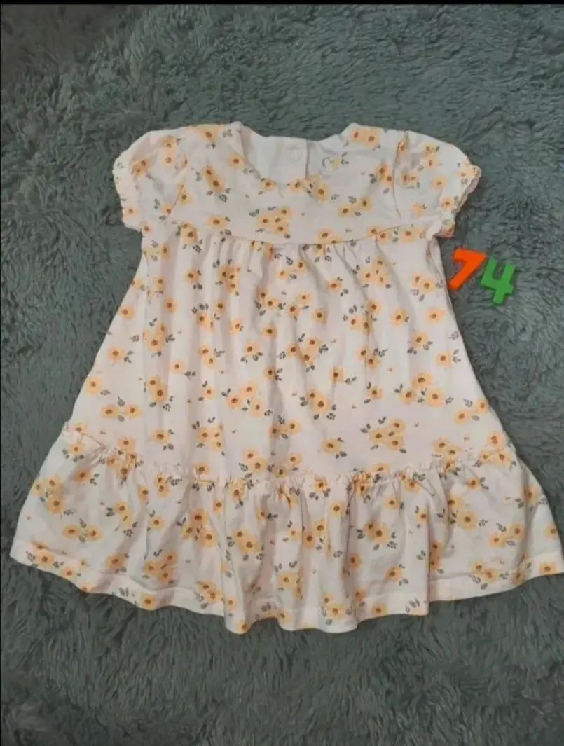 C& A Kleid mit Sonnenblumen Größe 74 Kurzarm