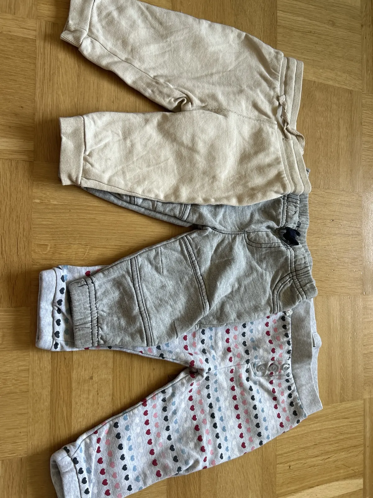 3 Babyhosen in 68 und 68/74