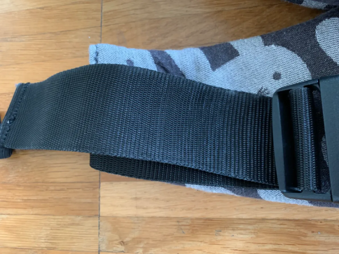 Emeibaby ergonomisch, Tragetuchstoff, Weiße Hasen, Babysize mit Schnallen, OVP, Trage, Fullbuckle