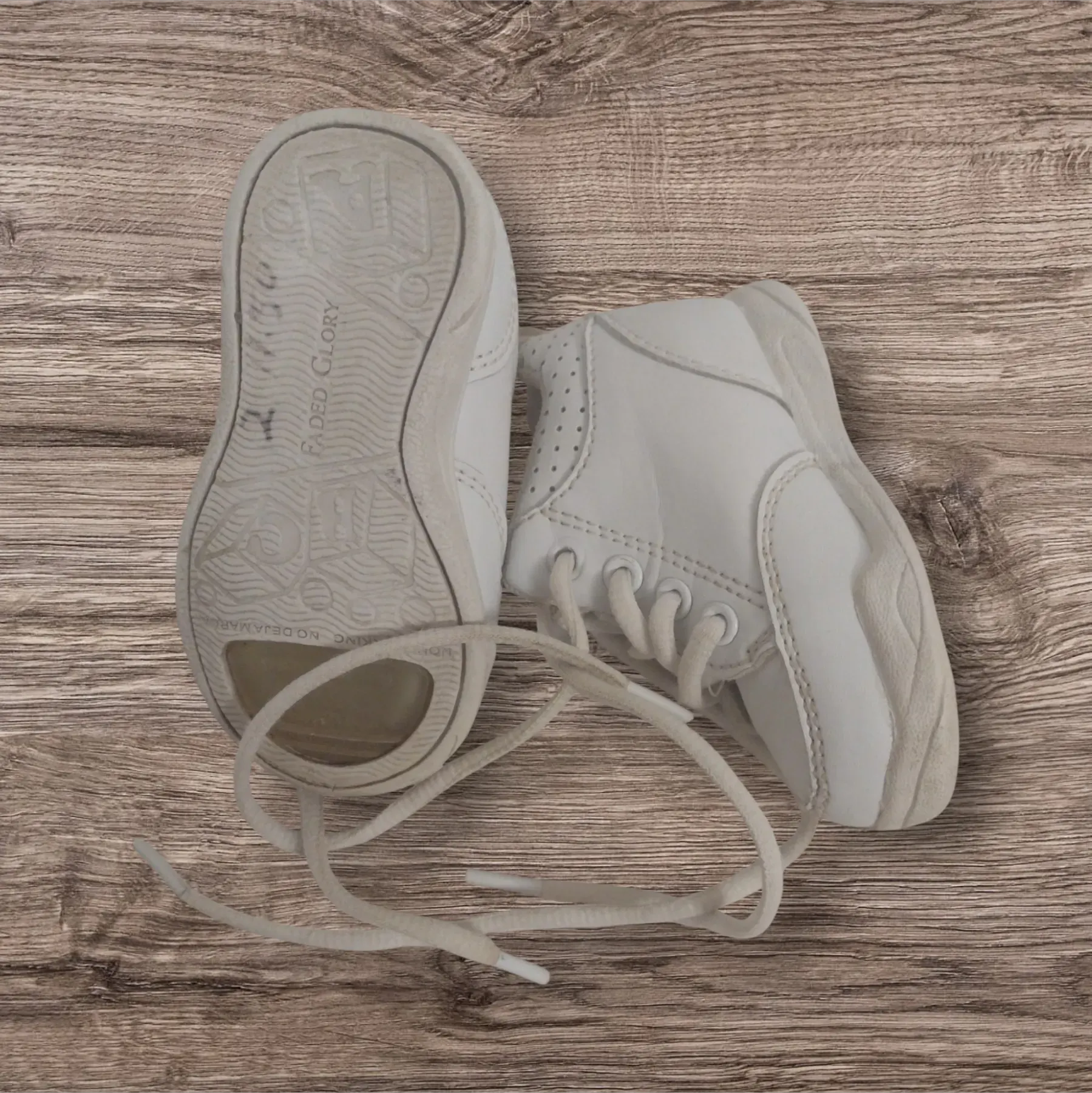 Sneaker weiß Gr.18/2 Faded Glory