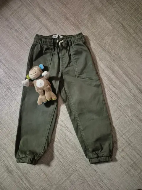 Zara Hose, Zara,  Gr.98