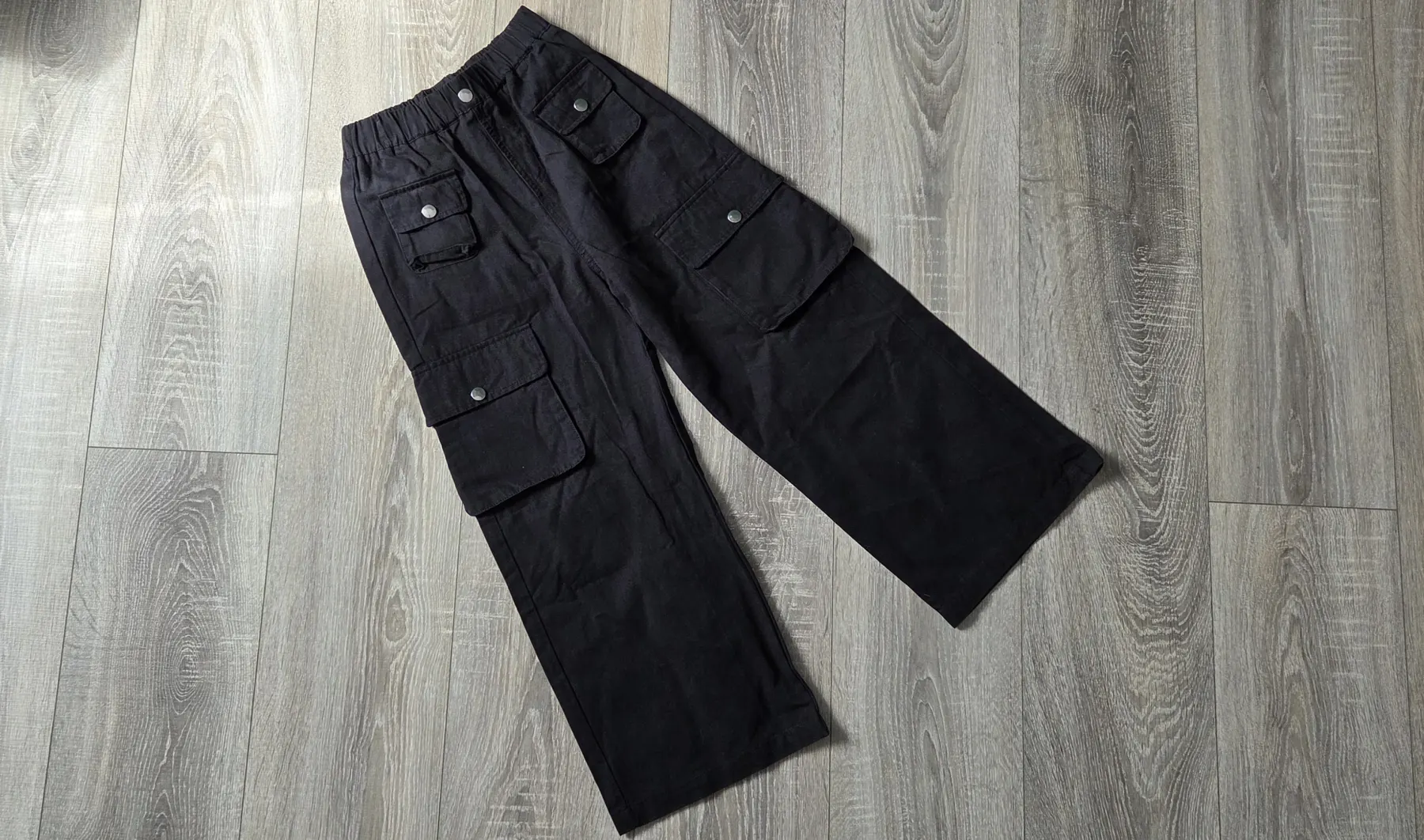 Weite Hose/ Baggy/ Fallschirmhose Gr. 140