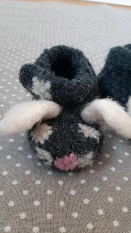 Baby Filzschuhe Gr. 62/68, Mäuschen, Handmade, Waldorf, Herbst, Winter, grau, gefilzt