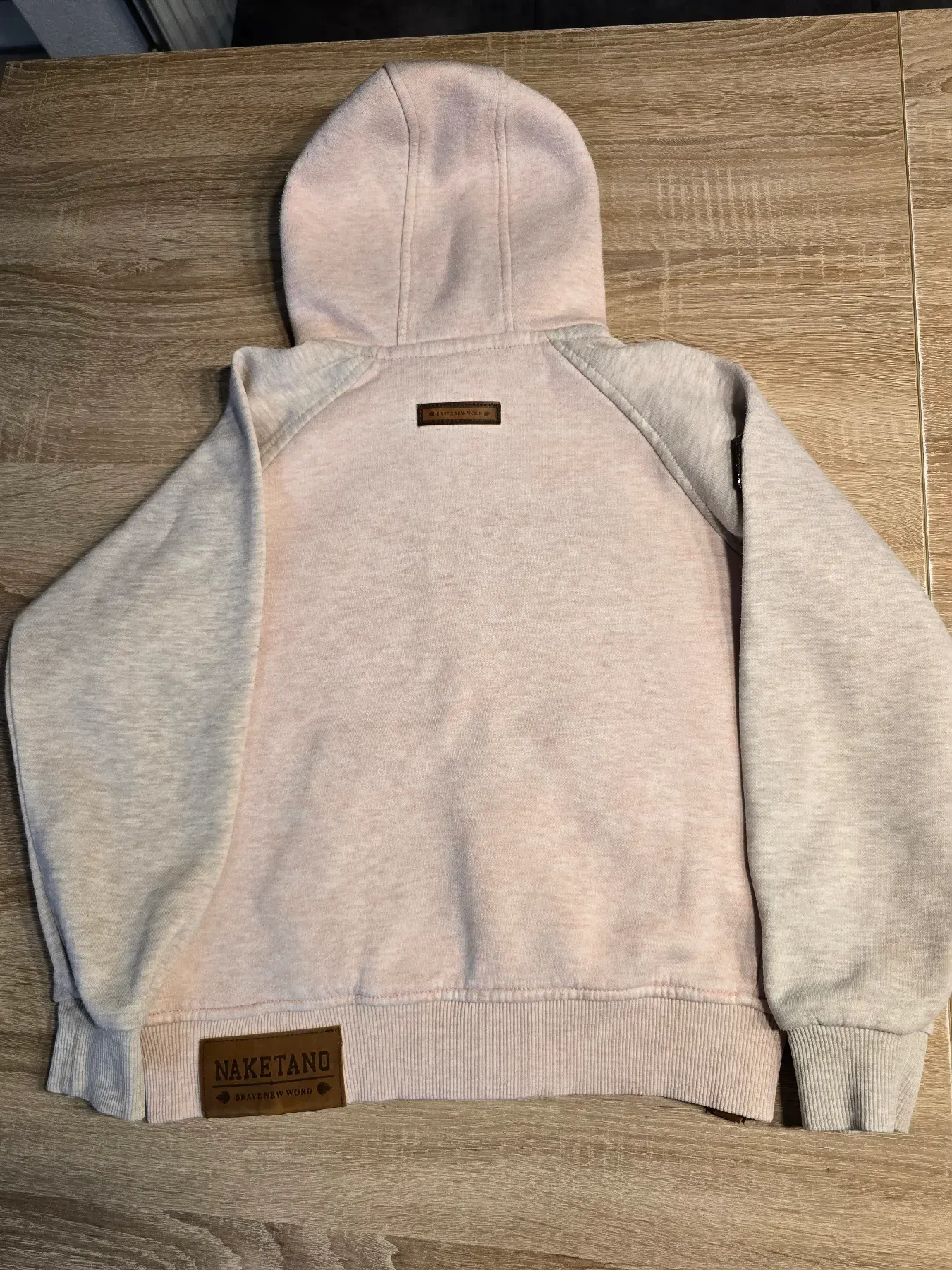 Tolle Mädchen Hoody Sweatshirt Jacke von Naketano Größe 152 Tolle Mädchen Hoody Sweatshirt Jacke von Naketano Größe 152