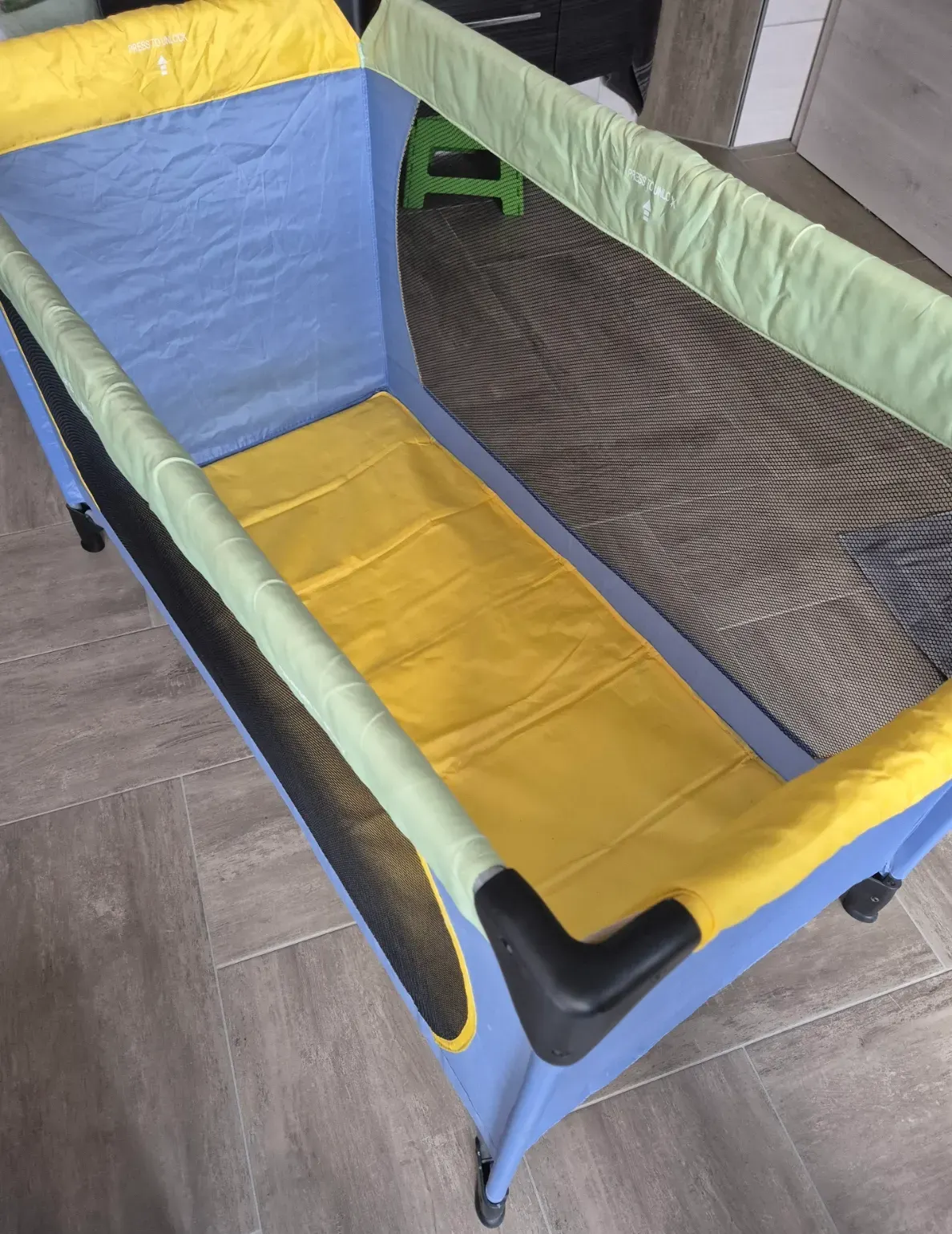 Hauck Reisebett für Baby/Kleinkind - bunt