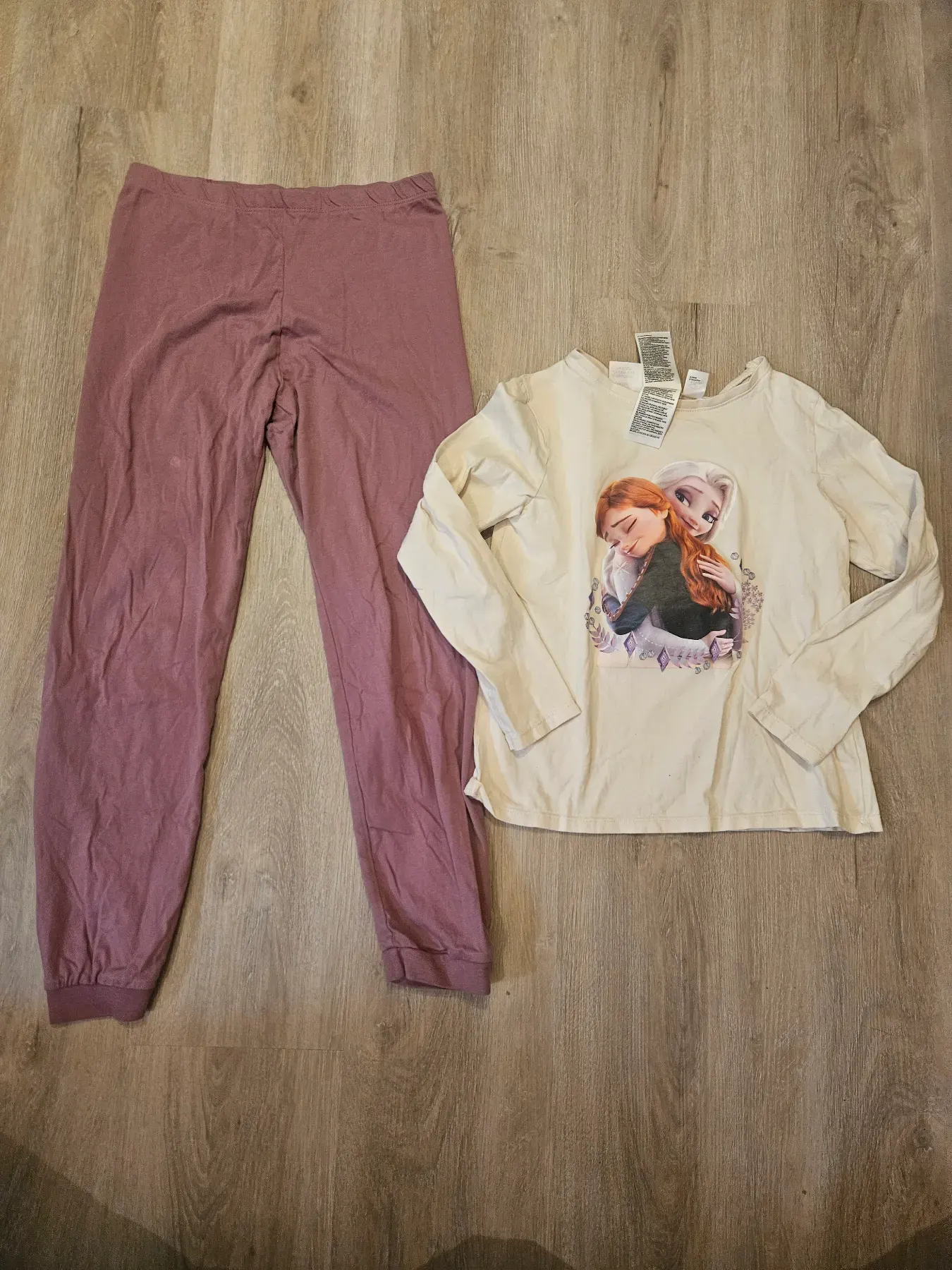 2 teiliger Schlafanzug, h&m, 134-140