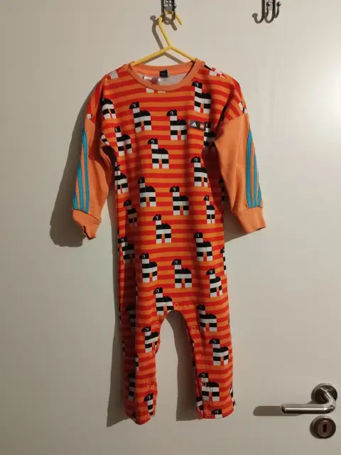 Strampler Adidas/Lego Größe 92