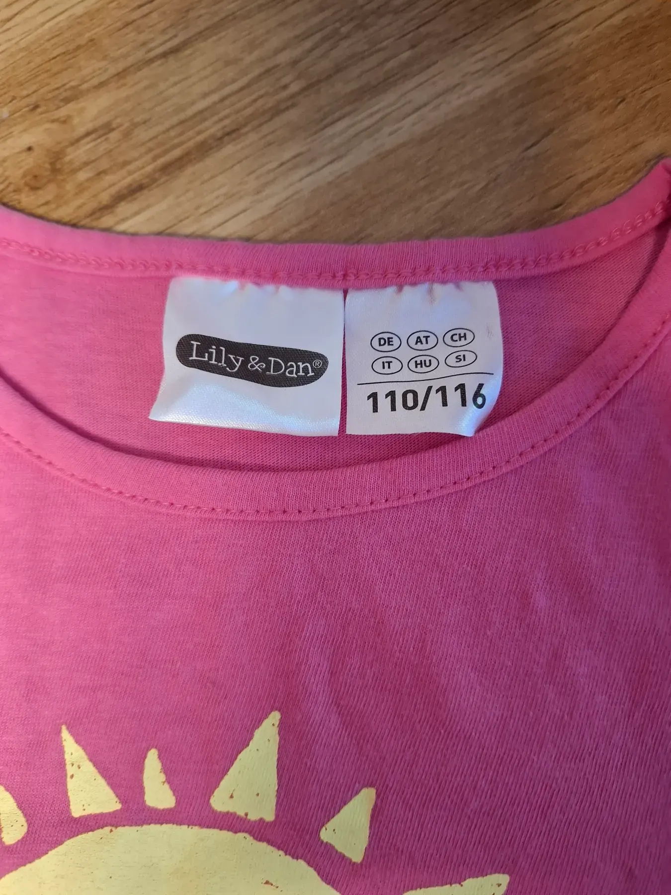 T-Shirts Größe 110/116 (3 Stück)