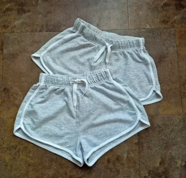 H&M Mädchen Set 2 Shorts Bermudas Hosen Gummizug grau 9-10/134-140