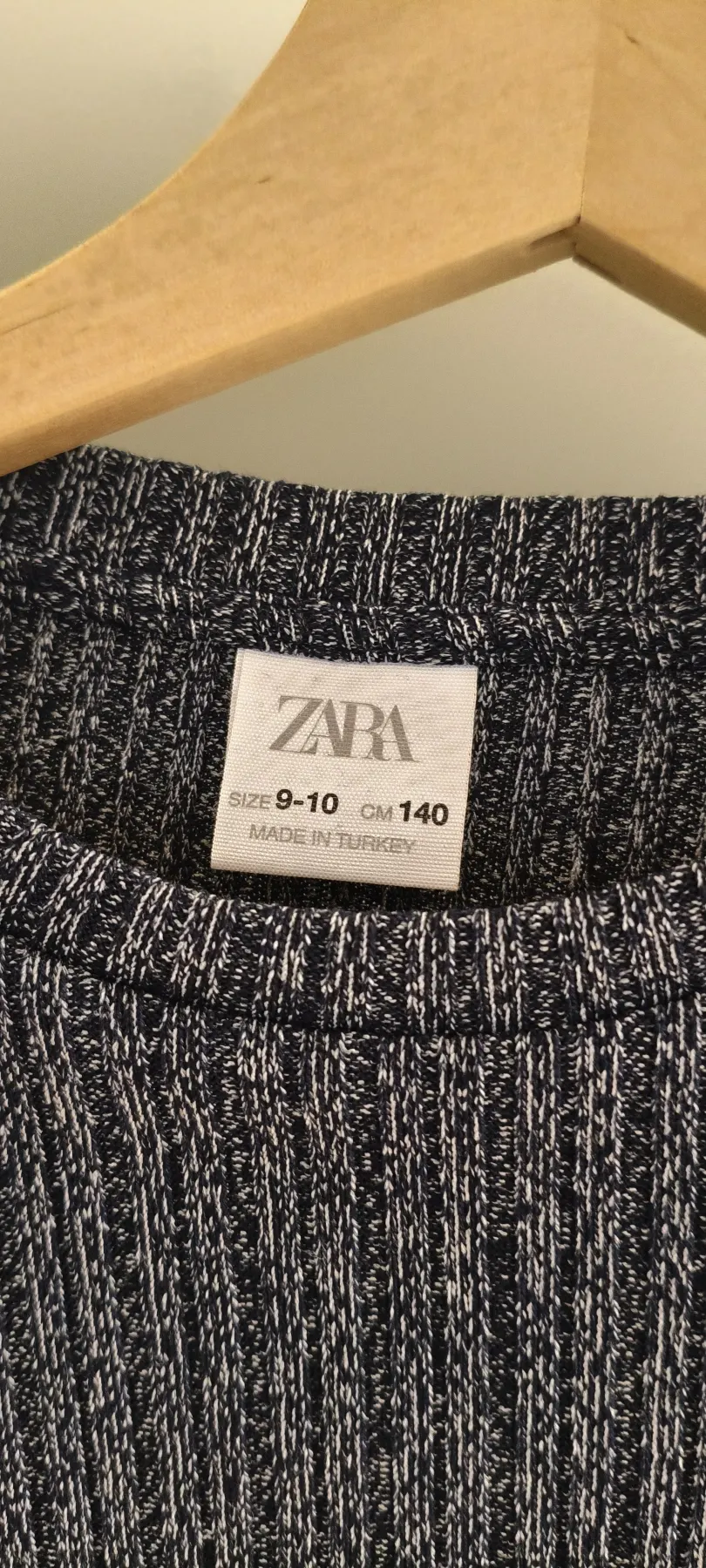Zara Longsleeve