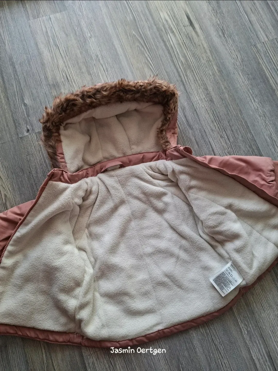 Winterjacke mit Kuschel-Fleece & Kunstfell | H&M | Gr. 68 |