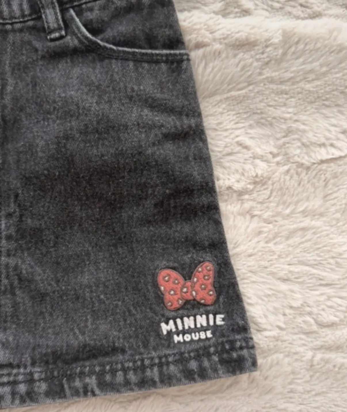 Minnie Maus Rock
