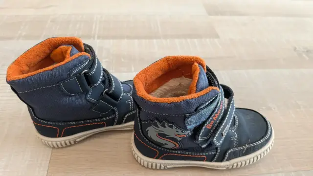 dunkelblaue Winterschuhe von Sumo-Tex