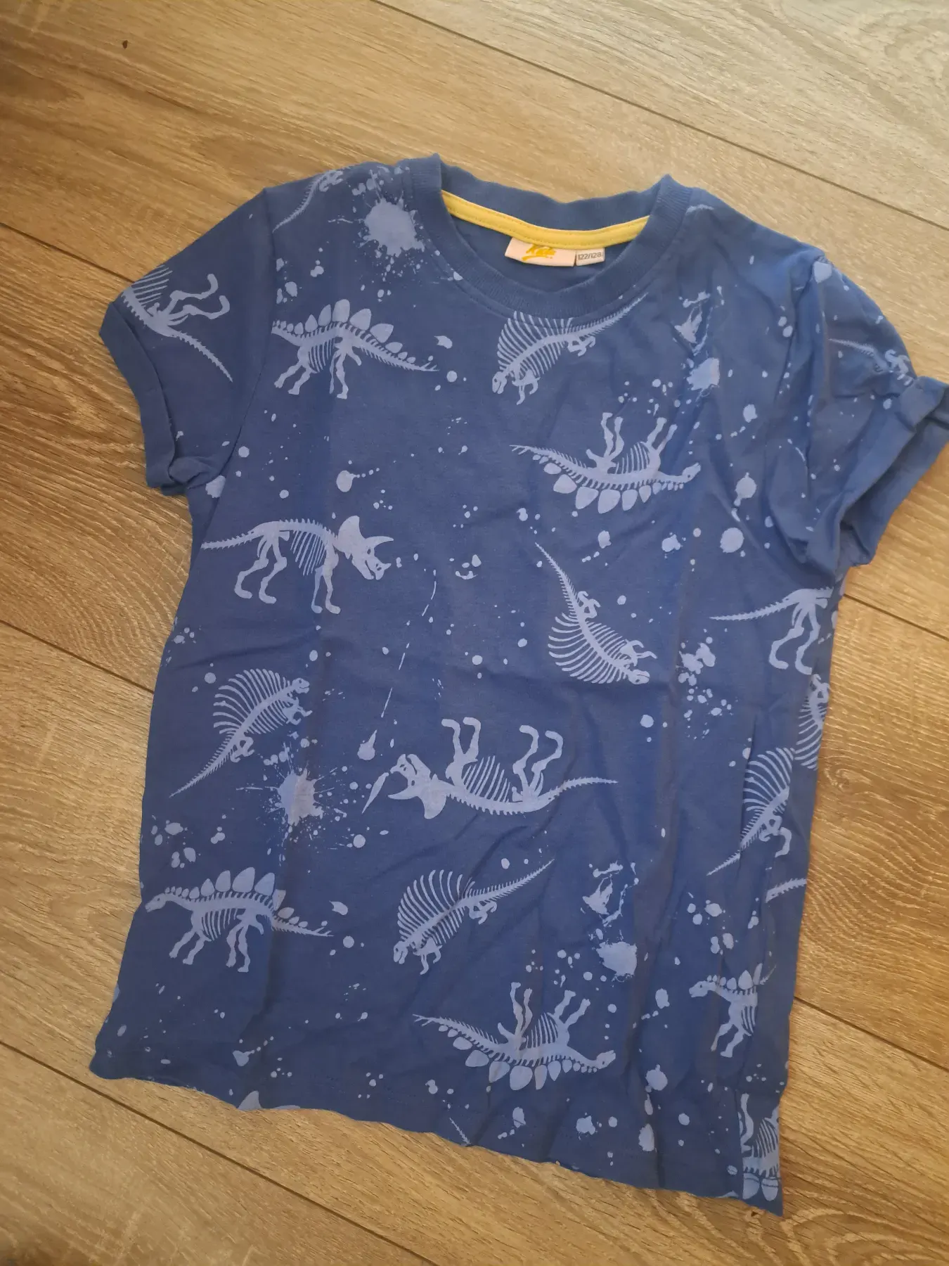 Kids T-shirt 122/128