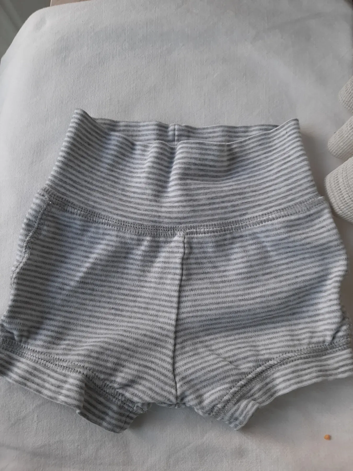 H&M kurze Hose Gr 62