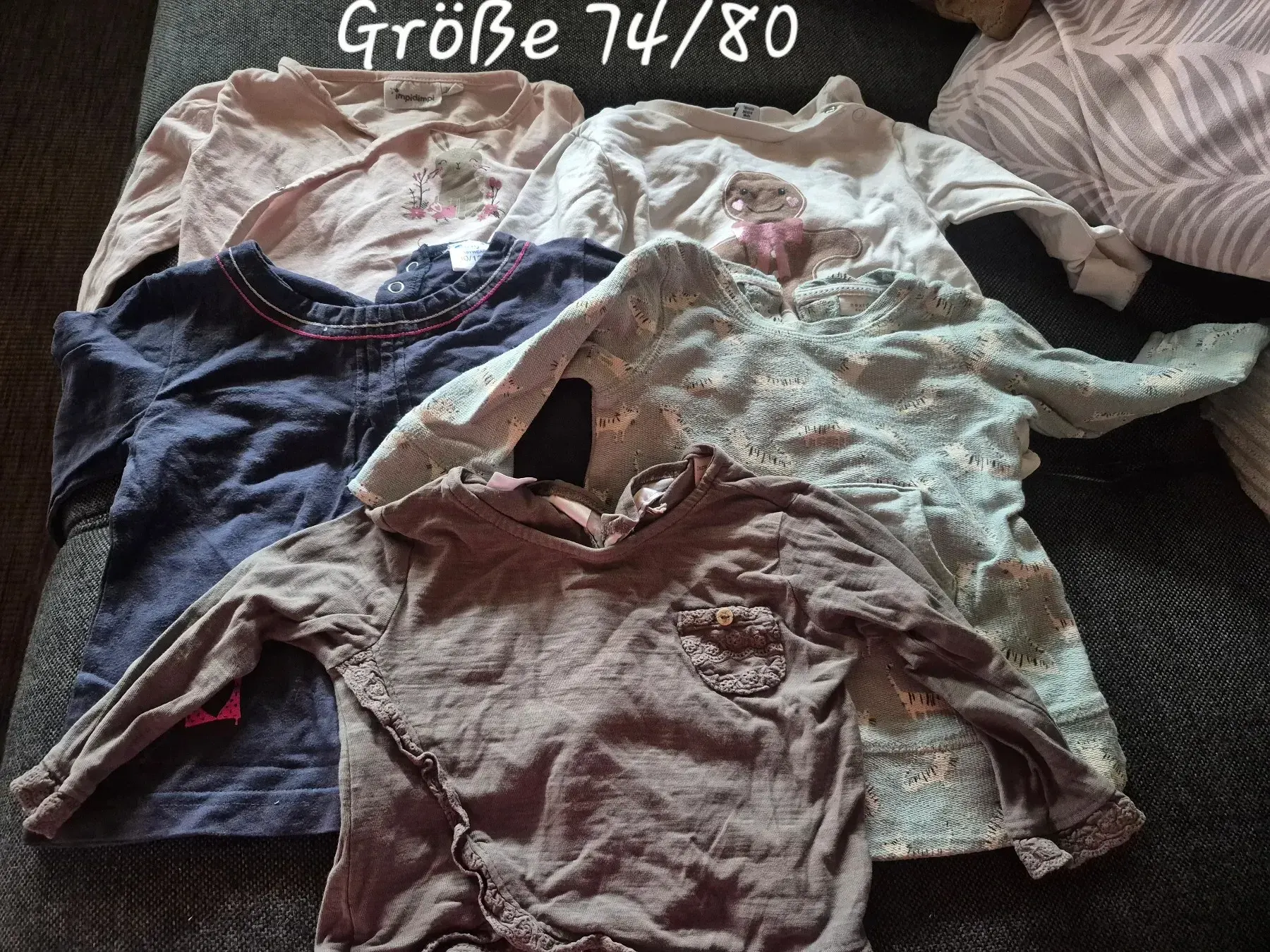 Pullis Mädchen abzugeben
